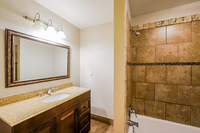 Building Photo - 5863 Brenda Dr