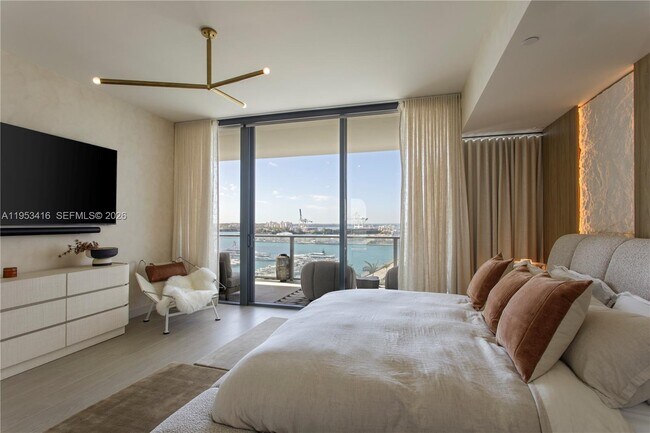 Building Photo - 500 Alton Rd