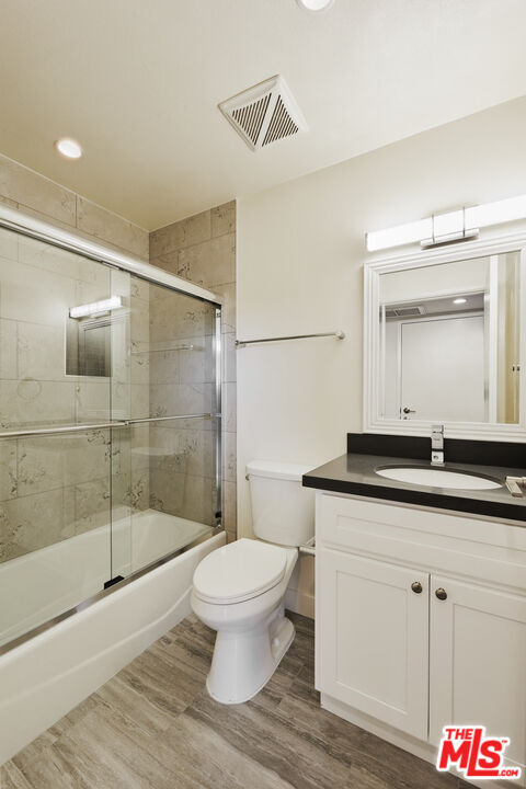 Building Photo - 6212 Fulton Ave