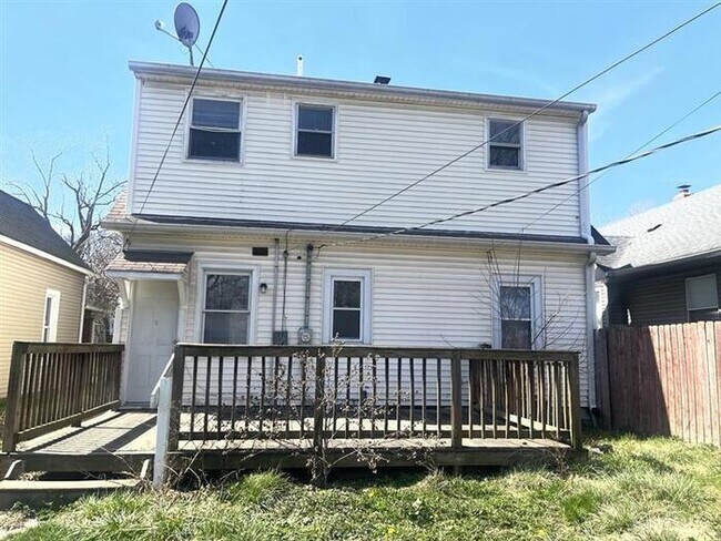 Building Photo - 3 Bedroom Near Irvington-Emerson Heights