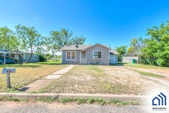 Building Photo - PAY NO SECURITY DEPOSIT! Affordable 2-bedroom, 1 bath home COMING SOON!