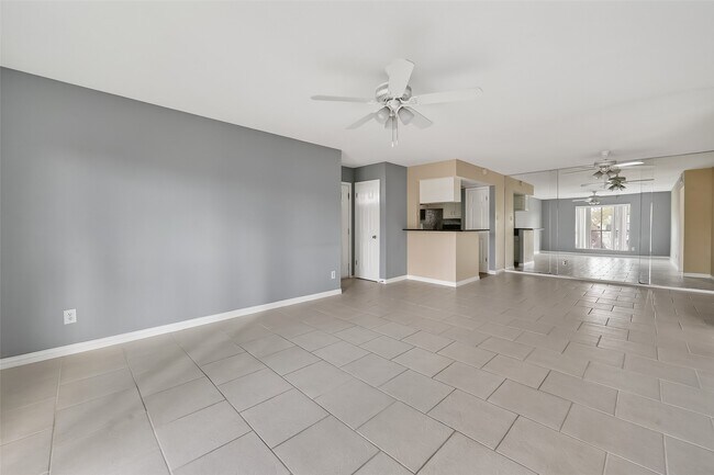 Building Photo - 14555 Wunderlich Dr