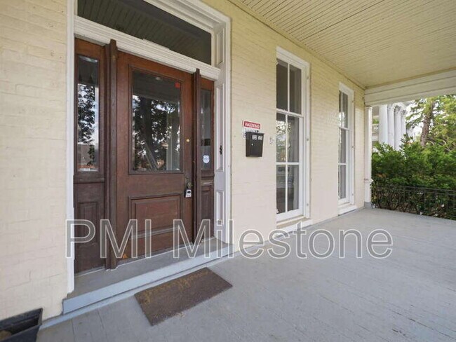 Building Photo - 323 N Potomac St