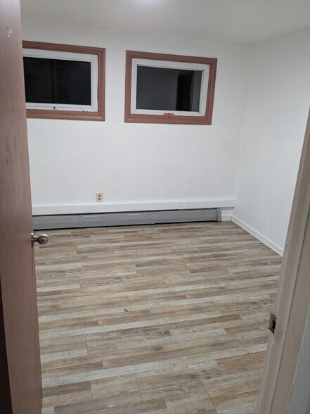 Building Photo - 378 N Legion Dr