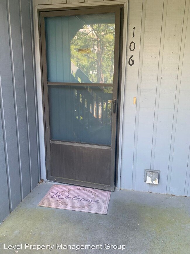 Building Photo - 1 br, 1 bath House - 106 Golf Terrace