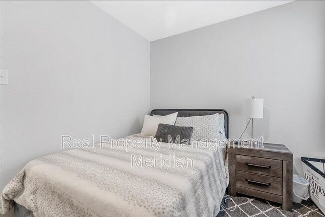 Building Photo - 8730 Texas Risinger Dr