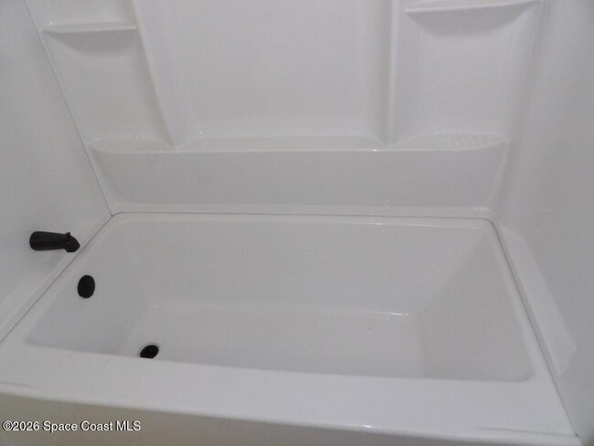 Building Photo - 752 Gelaso St SW