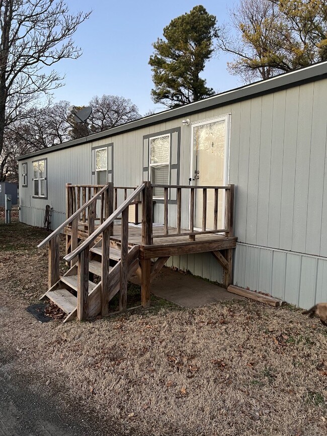 Building Photo - 209 NW 3rd St