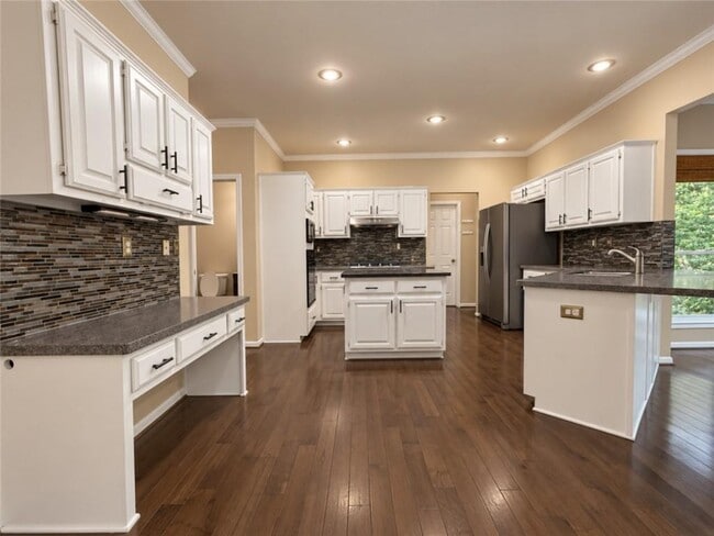 Building Photo - 5970 Findley Chase Dr