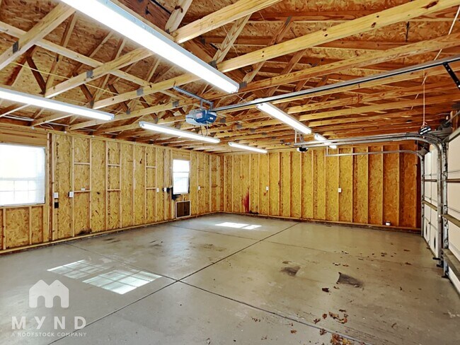 Building Photo - 7907 Red Lantern Rd