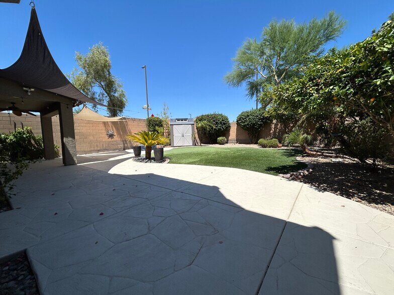 Building Photo - 29431 N 23rd Dr