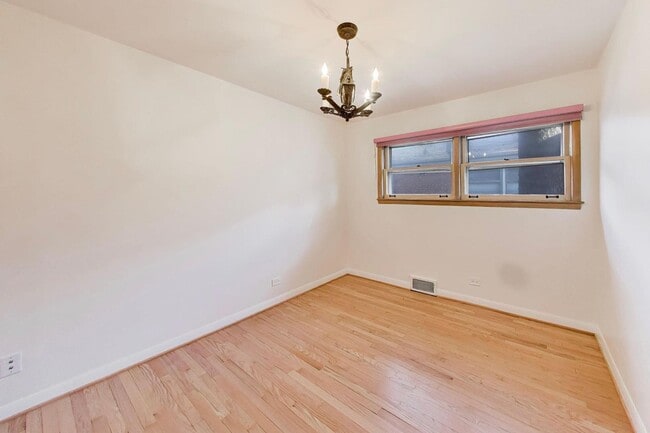 Building Photo - 8840 Keeler Ave