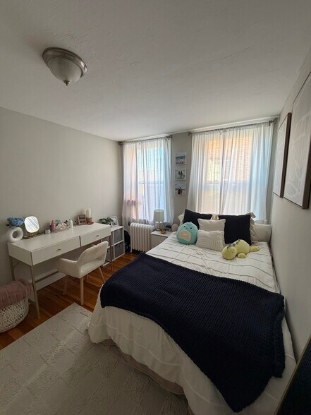 Building Photo - 222 Hanover St