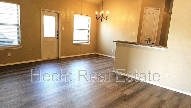 Building Photo - 262 Rosalie Dr