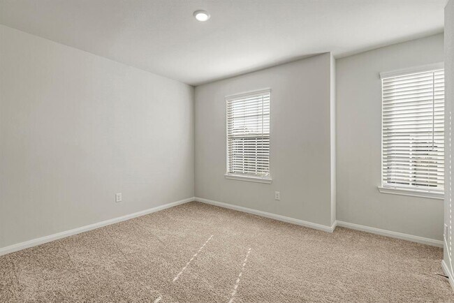 Building Photo - 8126 Sunberry Shadow Dr