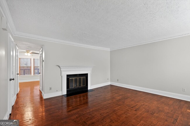 Building Photo - 898 Chippendale Ln