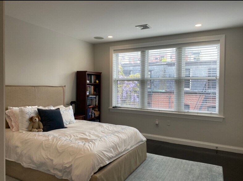 Building Photo - 40 Appleton St