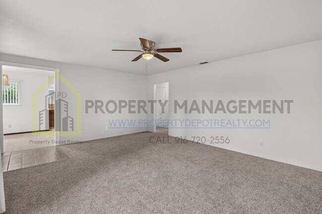 Building Photo - 9550 Colton Ave