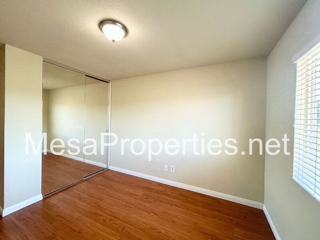 Building Photo - 14051 Yearling Ln