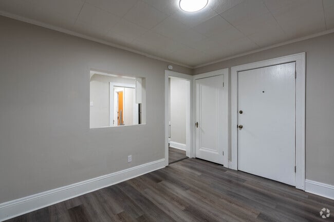 1BR,1BA - 700SF - Dining Room - 833 Brown St