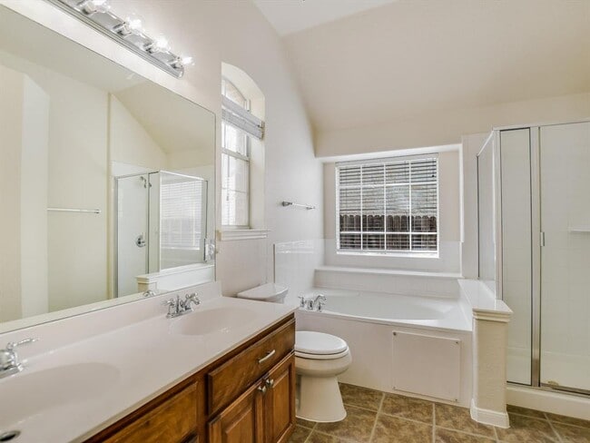 Building Photo - 12808 Appaloosa Chase Dr