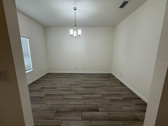 Building Photo - 397 Baytree Dr