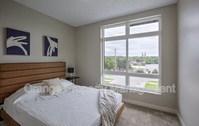 Building Photo - 630 N 46th St