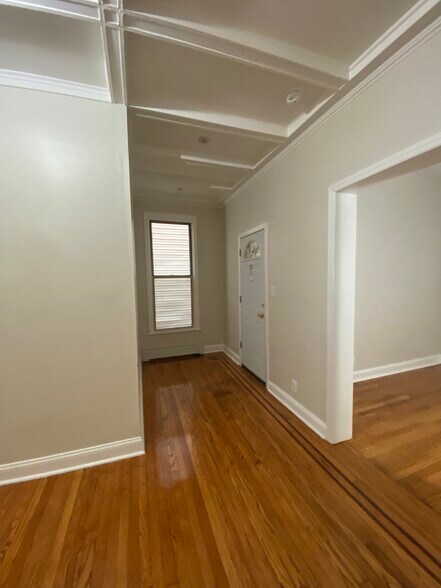 Entrance 1 - 7418 88th Ave