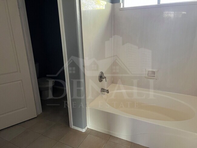 Building Photo - 2520 N 109th Ave