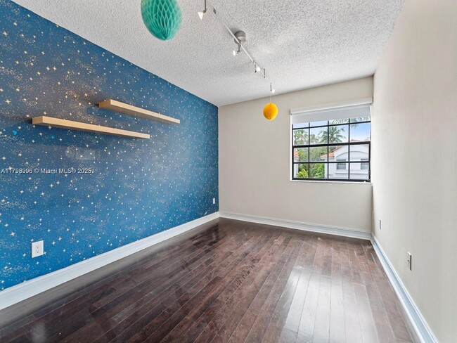 Building Photo - 3501 Magellan Cir
