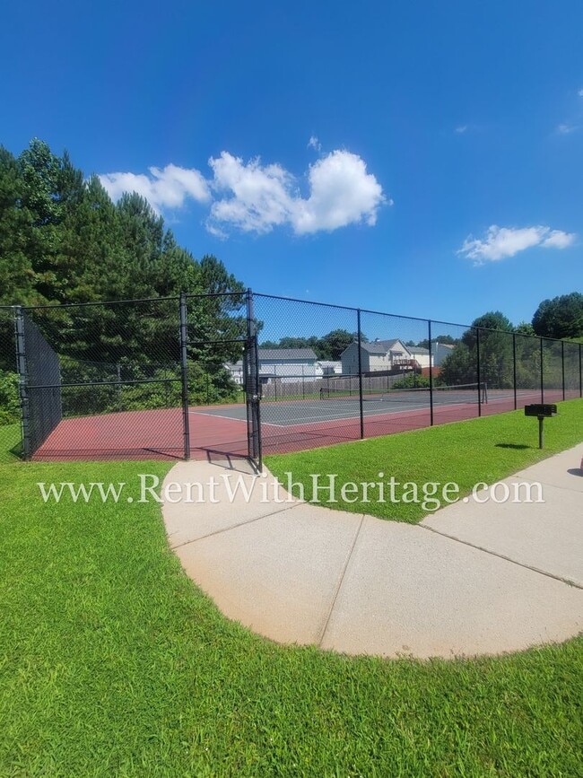 Building Photo - GORGEOUS 4 BEDROOM / 2.5 BATH WITH ALL THE UPGRADES IN POULAR KINGSWOOD SWIM / TENNIS COMMUNTY