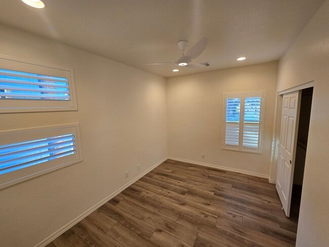 Building Photo - Beautiful, Newly-Built, Townhouse w/A/C & ...