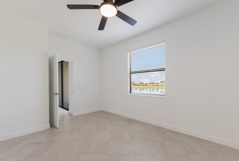Building Photo - 15520 Sunny Day Dr