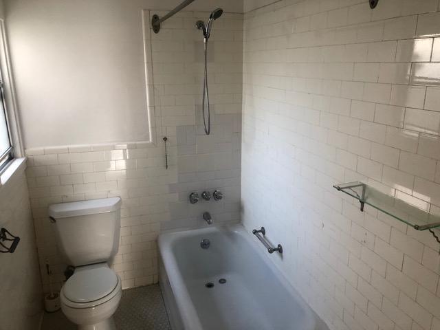 Building Photo - 2524 Benvenue Ave