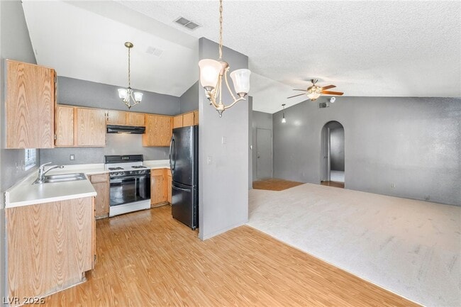 Building Photo - 5591 Ballinger Dr