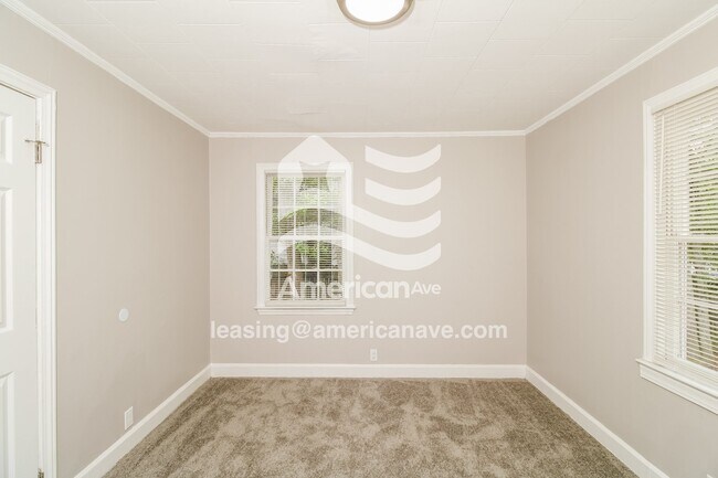 Building Photo - 622 Hampton St
