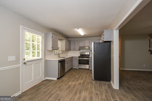 Building Photo - 39 Timber Trail SW