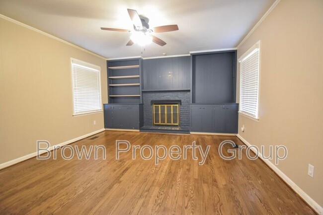Building Photo - 248 Westwood Dr