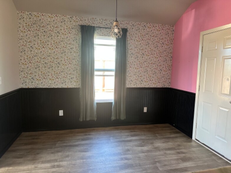 Building Photo - 4448 Olympic Dr
