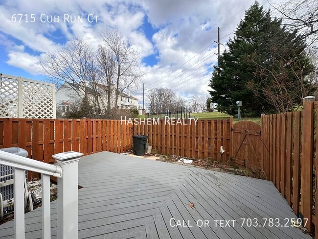 Building Photo - 6715 Cub Run Ct