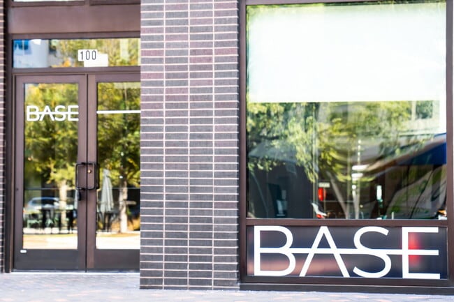 Building Photo - Stylish Furnished Loft Steps from Downtown