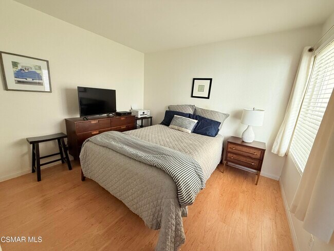 Building Photo - 647 Blue Oak Ave