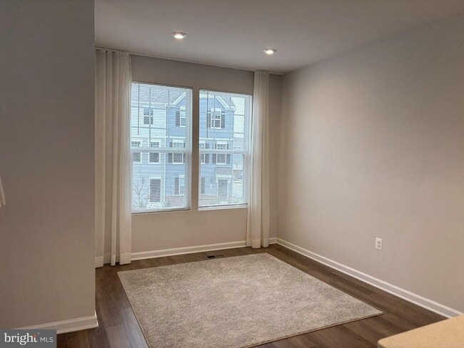 Building Photo - 24 Anthem St