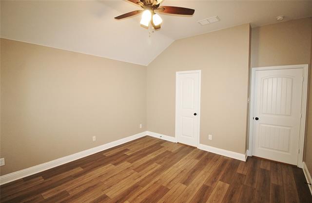 Building Photo - 222 Chimney Rock Dr