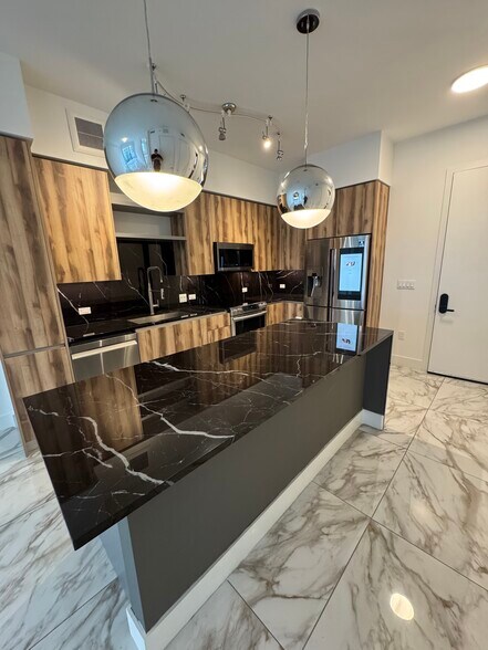 Building Photo - 47 NW 30th St