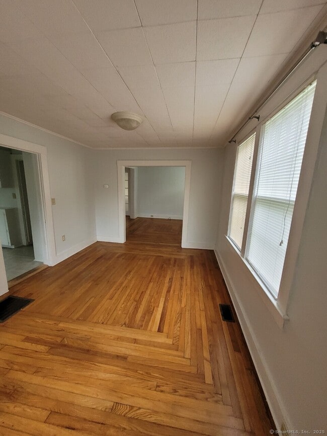 Building Photo - 57 Ocean View Ave