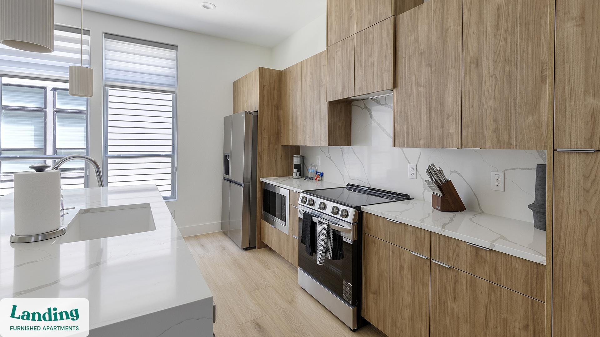 Building Photo - 2206 Arroyo Ave