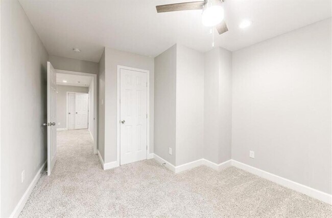 Building Photo - 5763 Easthampton Dr
