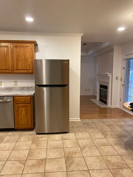 Building Photo - 591 Blair Rd