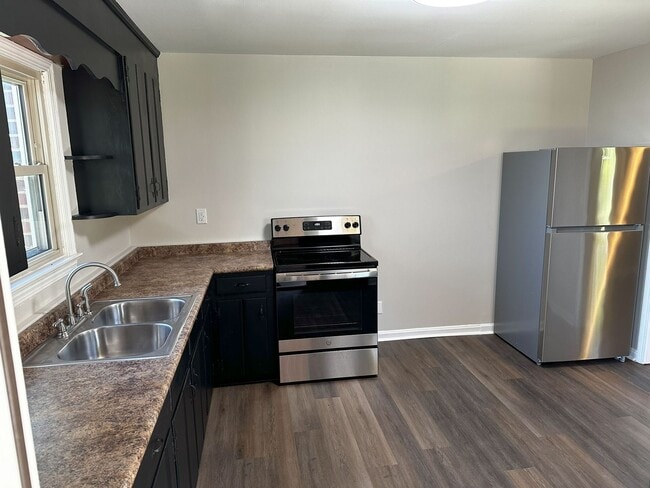 Building Photo - Brick Home with Modern Upgrades